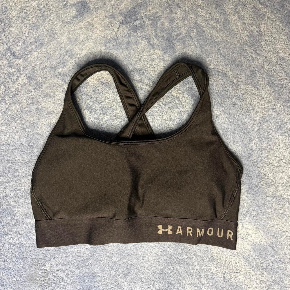 Under Armour black sports bra women size s